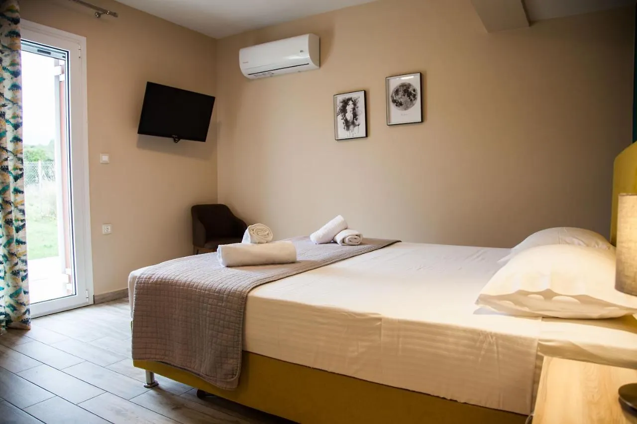 Paporas Apartments Svoronata