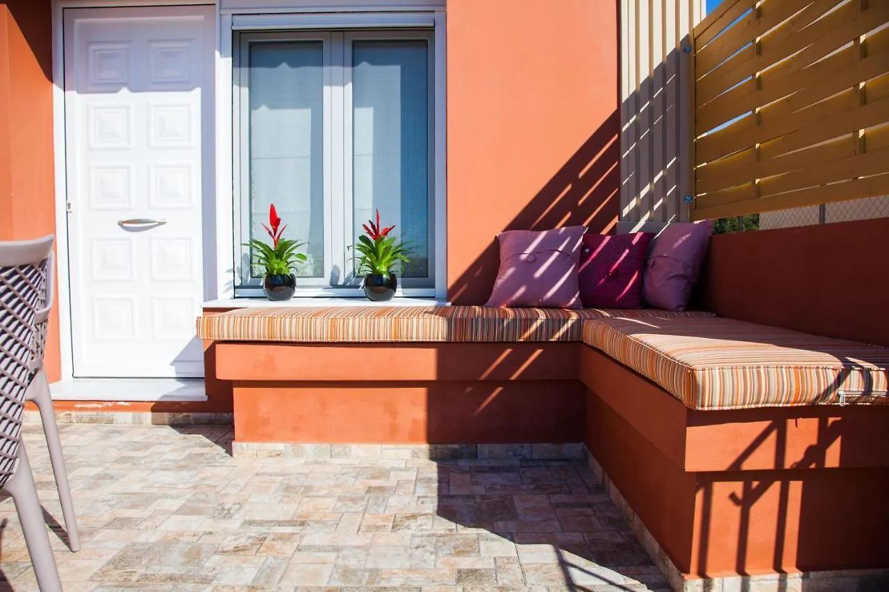 Paporas Apartments Svoronata Greece